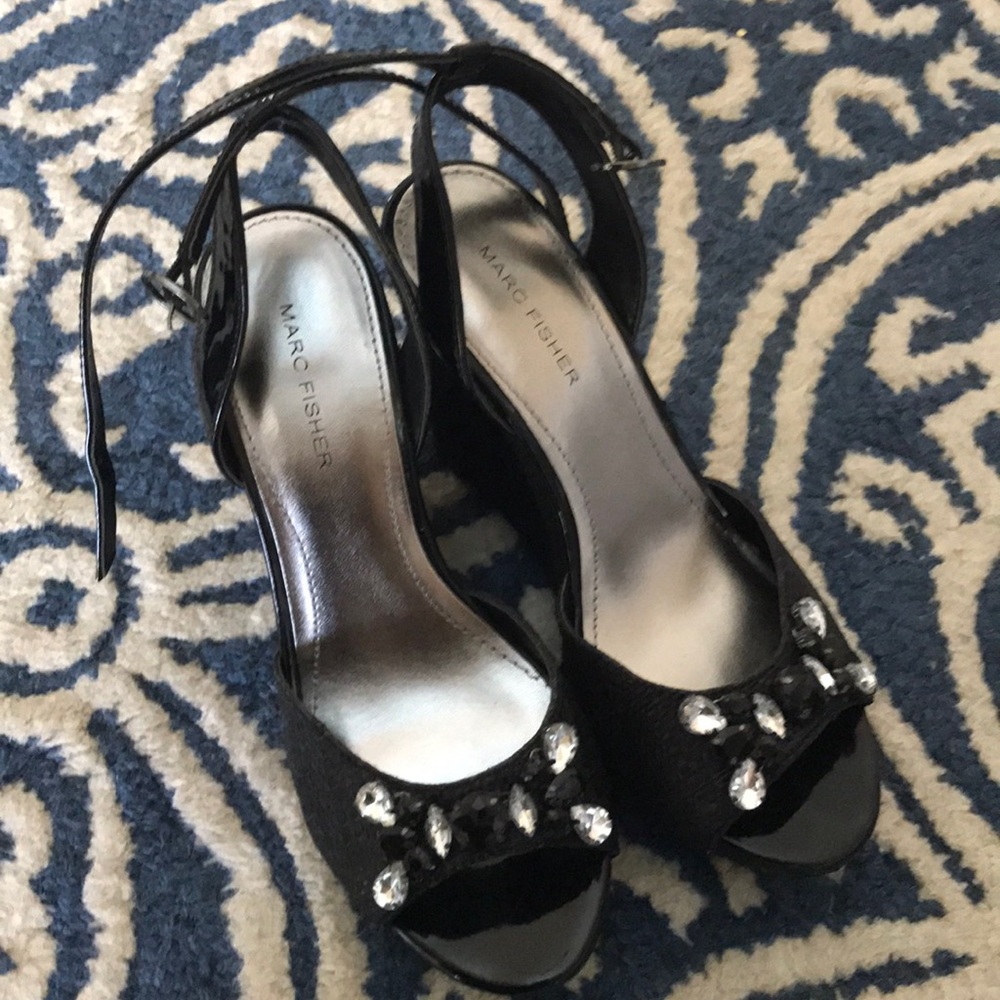 Brand New Marc Fisher Wedges size 8.5